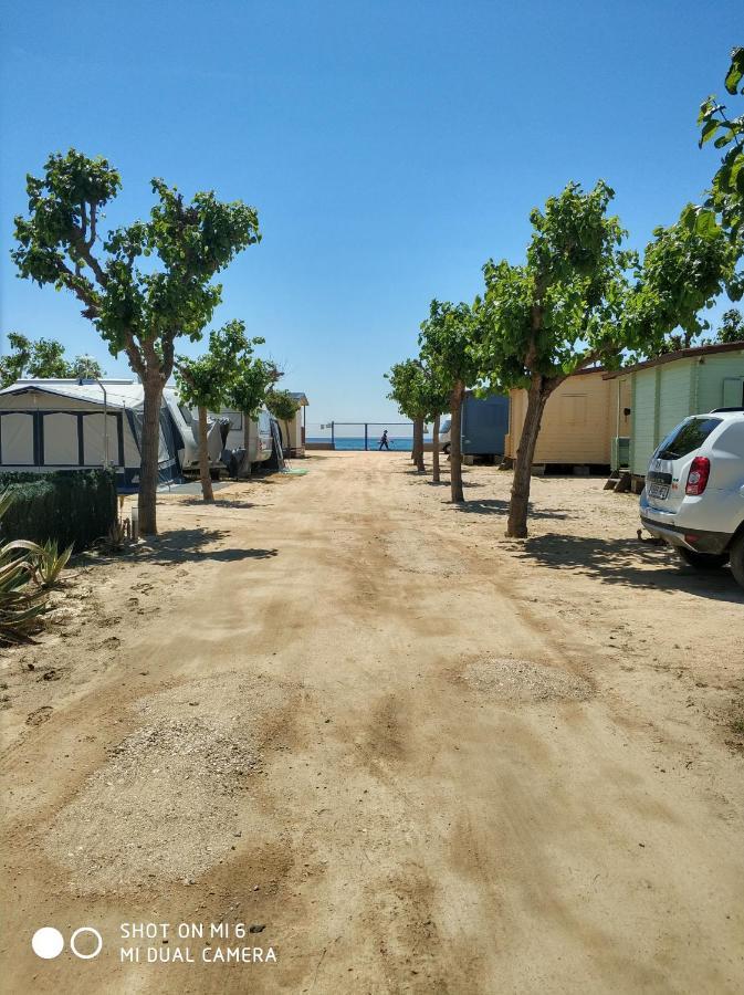 Camping El Pinar Platja Santa Susanna Exterior photo