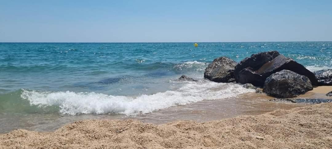 Camping El Pinar Platja Santa Susanna Exterior photo