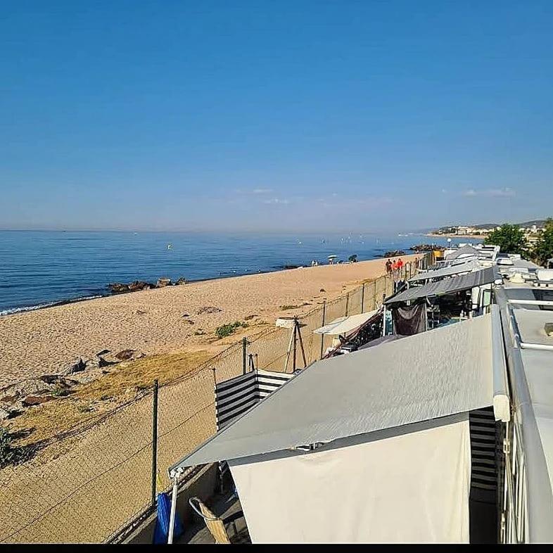 Camping El Pinar Platja Santa Susanna Exterior photo