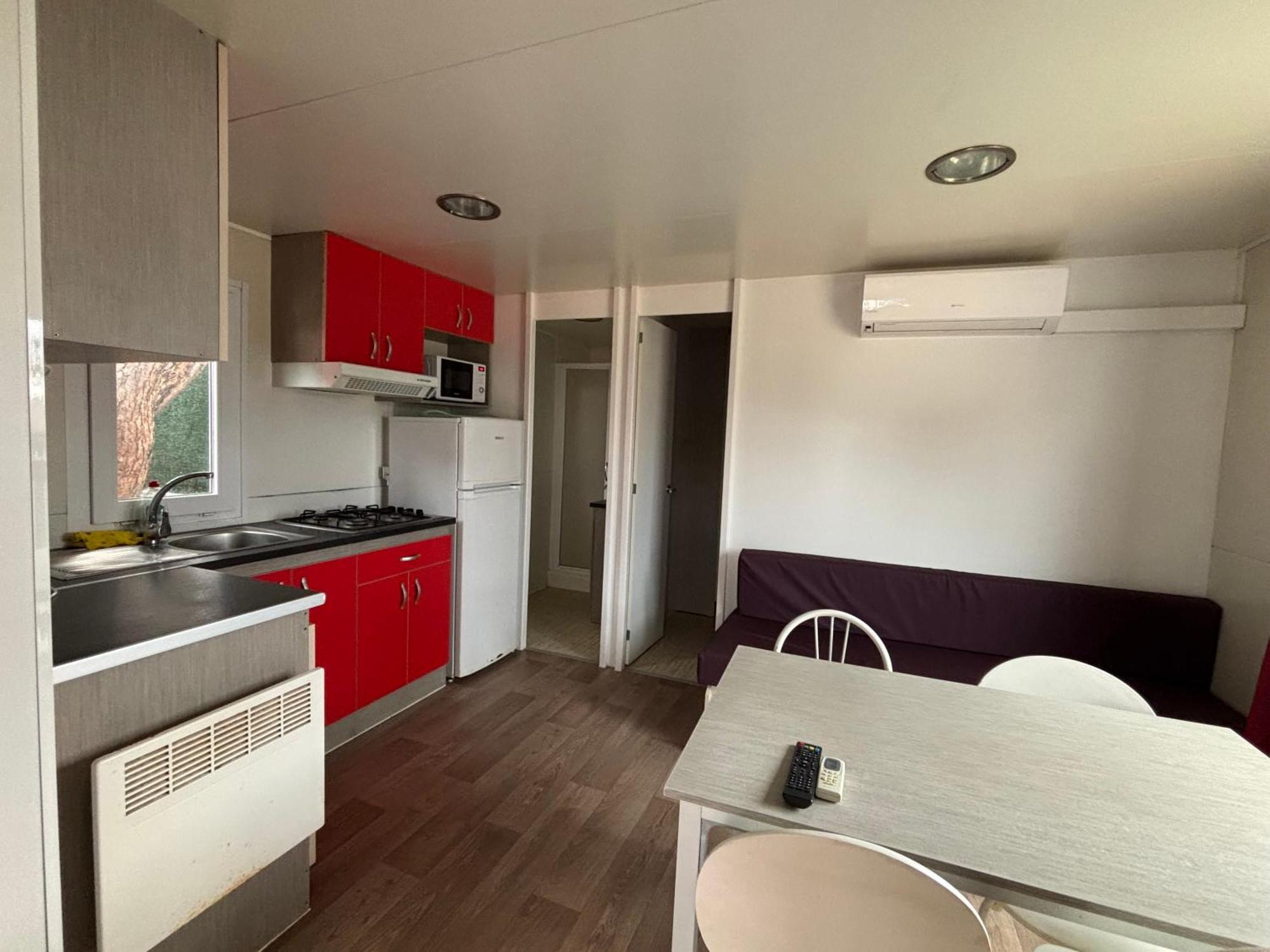 Camping El Pinar Platja Santa Susanna Exterior photo
